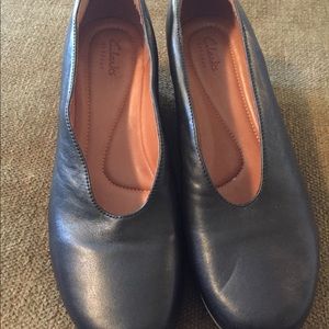 Worn once Clark’s Artisan Black Wedge Pump